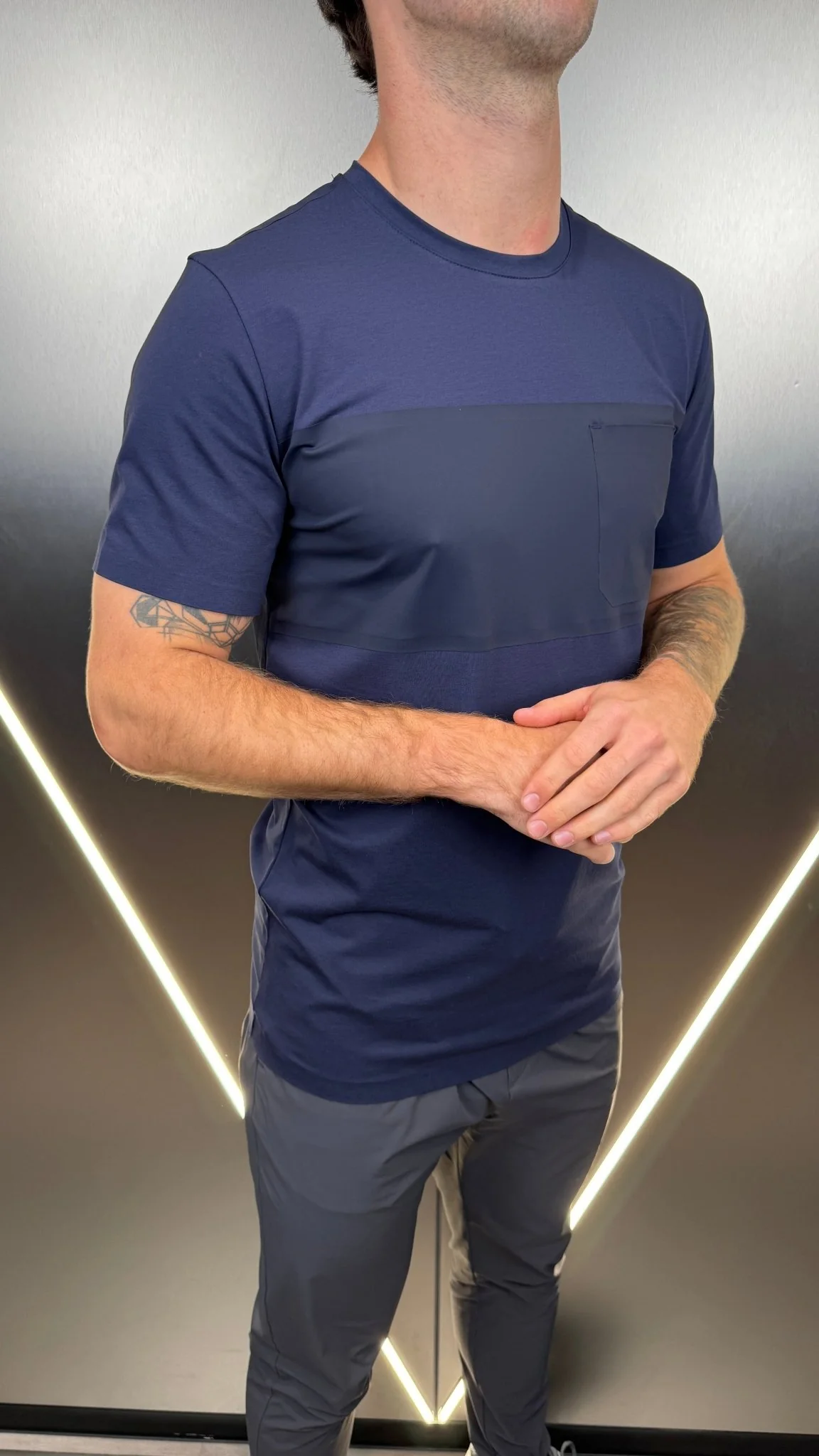 Luxury Vertex Panel T-Shirt - Navy - Image 3